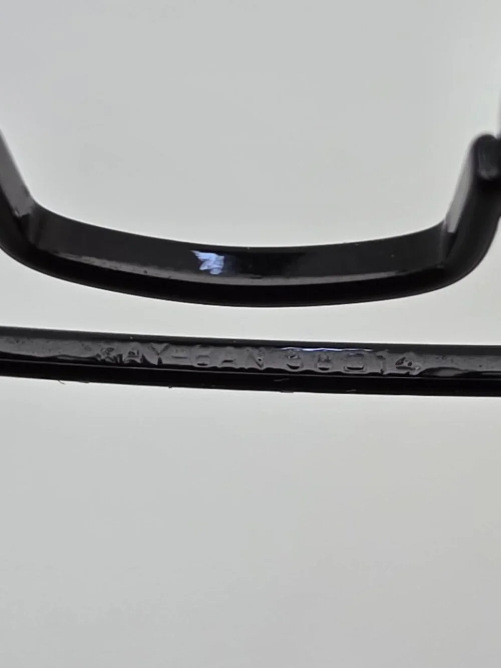 Ray-Ban RB3025 002/48 Black Frame Polarized Black Lens Aviator Sunglasses w Case